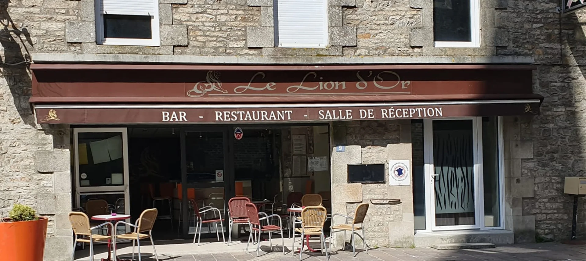 Location salle à Ploërmel : Les avantages de choisir un établissement avec espace extérieur